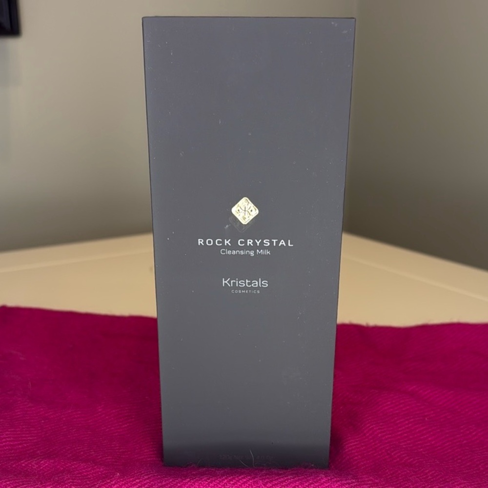 Rock Crystal Cleansing Milk